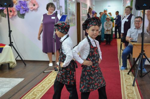 В Красном Боре состоялось торжественное открытие детской швейной мастерской «Ласка-стиль» (ФОТОРЕПОРТАЖ)