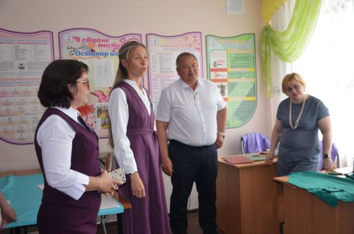 В Красном Боре состоялось торжественное открытие детской швейной мастерской «Ласка-стиль» (ФОТОРЕПОРТАЖ)
