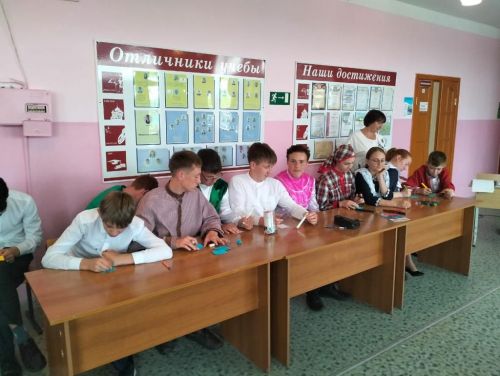 Ленар Нургаянов с депутатом Госдумы РФ Эрнестом Валеевым посетили лицей