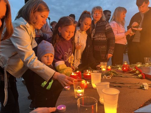 На площади Победы в Агрызе прошла акция «Свеча Памяти»