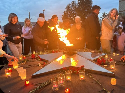 На площади Победы в Агрызе прошла акция «Свеча Памяти»