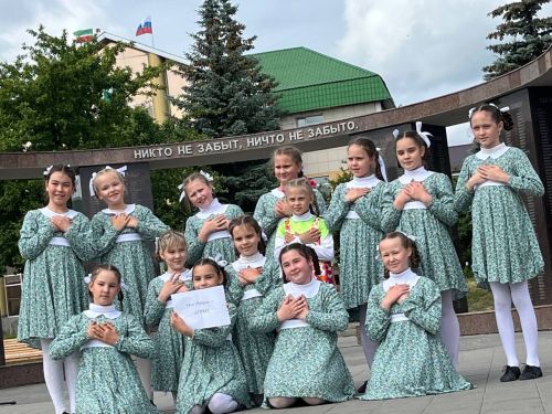 Жители Агрыза в День памяти и скорби собрались у Вечного огня