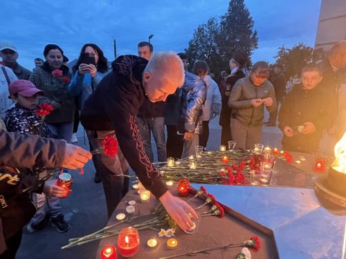 На площади Победы в Агрызе прошла акция «Свеча Памяти»