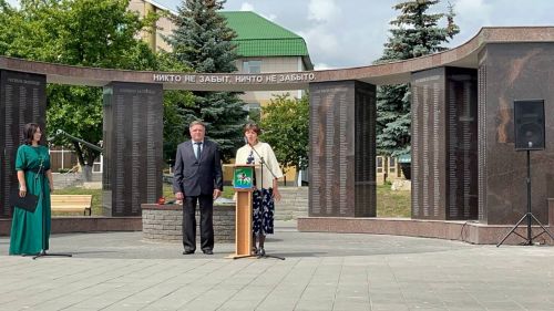 Жители Агрыза в День памяти и скорби собрались у Вечного огня