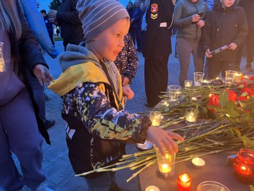 На площади Победы в Агрызе прошла акция «Свеча Памяти»