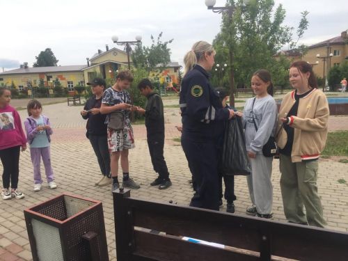 В парке «Яшьлек» прошла игра «У дорожных правил каникул нет»