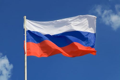 Руководство района поздравляет жителей с Днем России