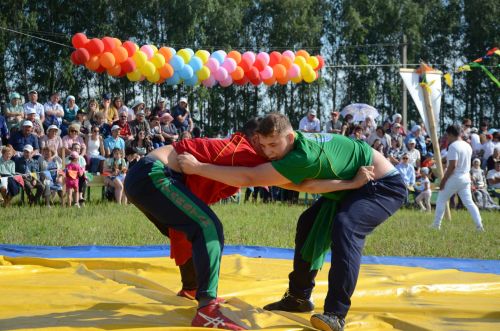 Борцы Агрызского района одержали первые в сезоне победы