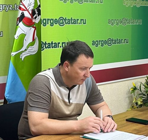 Министр строительства, архитектуры и ЖКХ РТ осмотрел ход работ по модернизации инженерных сетей в Агрызе
