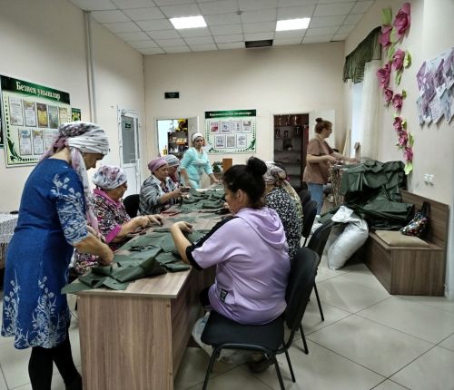В Ямурзинском сельском клубе прошел мастер-класс по изготовлению маскировочных сетей