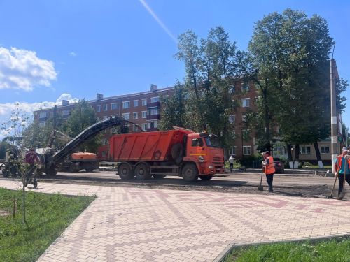 В Агрызе продолжается реконструкция главной улицы