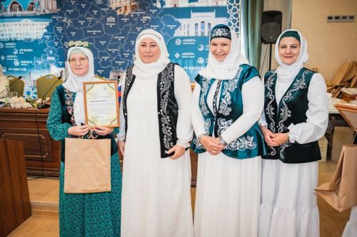 Исәнбайдан Наилә Шәйдуллина Казанда Абыстайлар җыенында катнашты