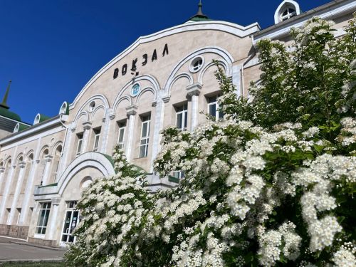 На сегодняшний день более 2300 агрызцев трудится на железнодорожных предприятиях города