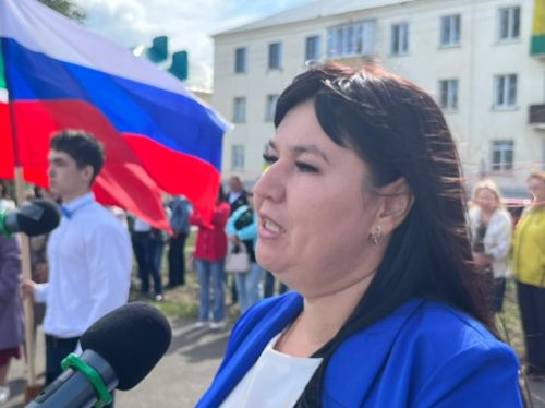 В Агрызе проходят торжественные линейки