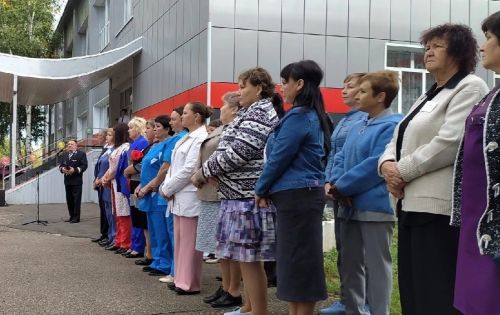 В филиале Нижнекамского агропромышленного колледжа прошла торжественная линейка, посвящённая Дню знаний
