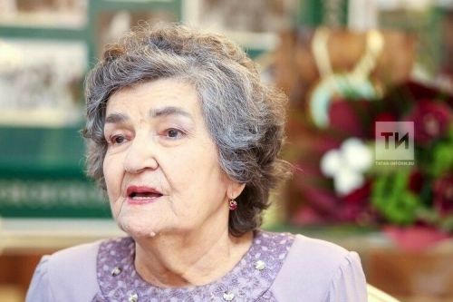 Флера Сөләйманованың сәхнәдәге соңгы чыгышы: «Авырыйм, хәлем юк, дигән иде»