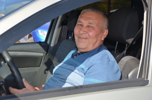 В Агрызе выбрали лучшего «автобабая»