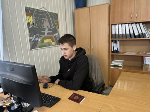 В Агрызе прошел конкурс среди студентов-автомобилистов