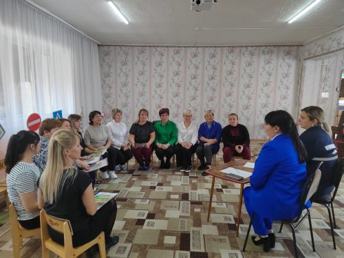 В детском саду №1 прошло совещание по вопросам детской дорожной безопасности