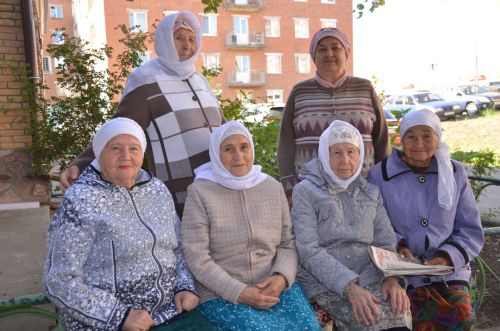 В Агрызе продолжаются мероприятия ко Дню пожилых