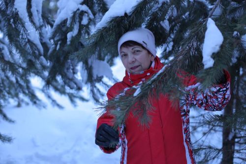 Бүген остазыбыз Рәмзия Зарипова матур юбилеен каршы ала