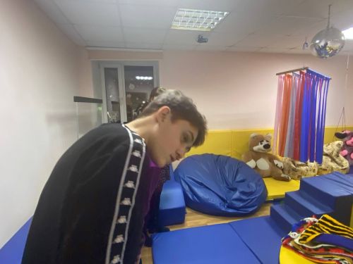 Ребята из «Движение Первых» посетили центр социального обслуживания «Надежда»