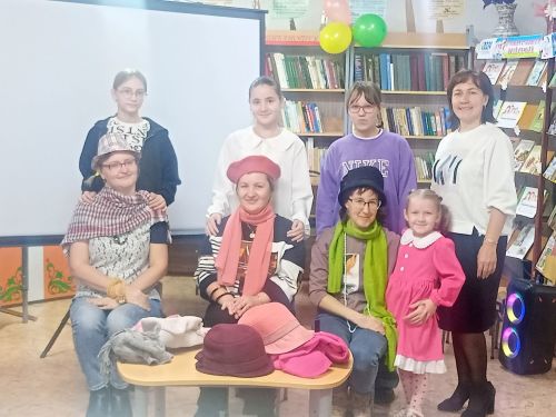 В День мам в центральной детской библиотеке прошёл литературно-музыкальный вечер «Мамин день календаря»