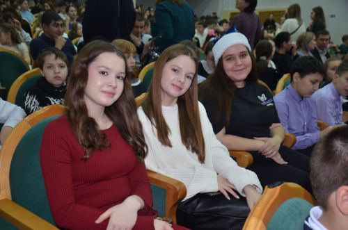 Ноутбуки, лыжи, музыкальные инструменты: Школьникам Агрызского района подарили подарки в рамках акции «Одаренным детям из глубинок»