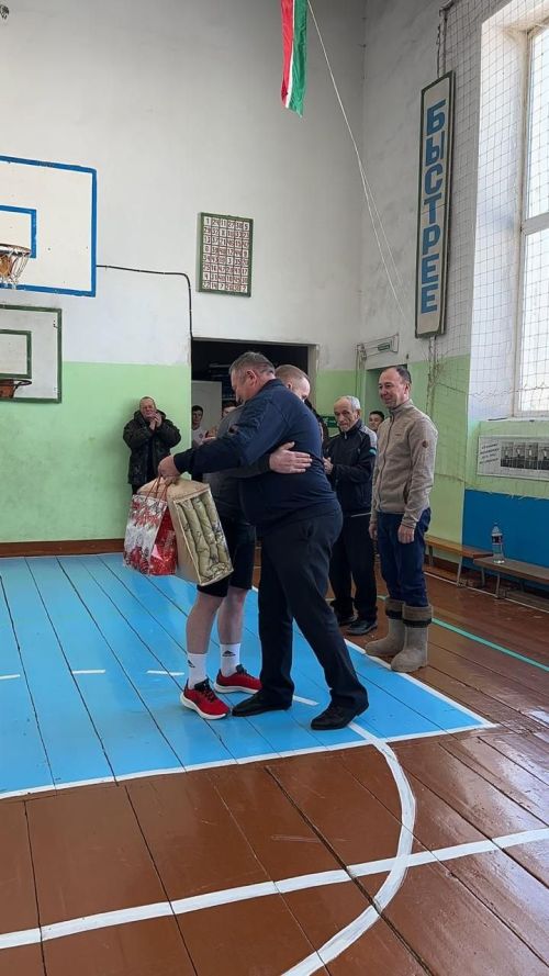 Участник СВО, приехавший в отпуск, принял участие в волейбольном турнире на приз главы Бимского сельского поселения