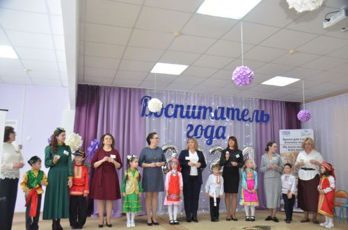 Два воспитателя Агрызского района прошли на региональный этап конкурса «Воспитатель года»