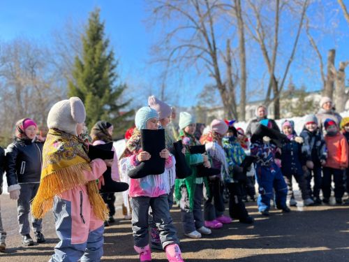 Фестиваль «На Масленице веселись, да блинами угостись» прошел в детском саду №8