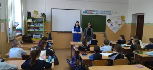 Второклассники гимназии №1 повторили ПДД