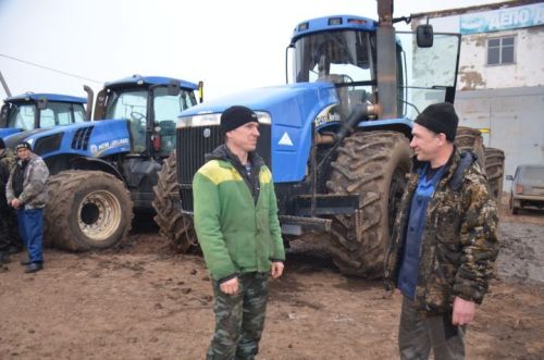 В обществе «Навруз» дан старт весенне­-полевым работам