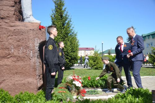 У памятника погибшим воинам-железнодорожникам состоится памятное мероприятие