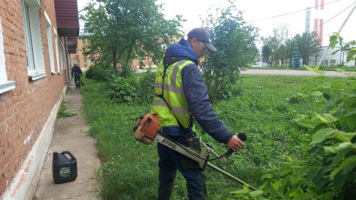 Резил Фәрхушин турында “берүзе өч кешелек эшне башкара”, диләр