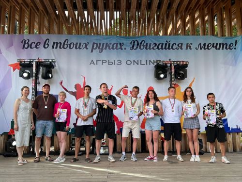 В Агрызе разыграли Летний кубок молодежи по волейболу