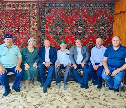 Кодашта яшәүче Миңнефлүр Шакиров туксан яшьлек юбилеен каршы алды