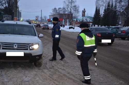 Житель Агрыза лишен автомобиля «Лада Калина» за повторное вождение в нетрезвом виде