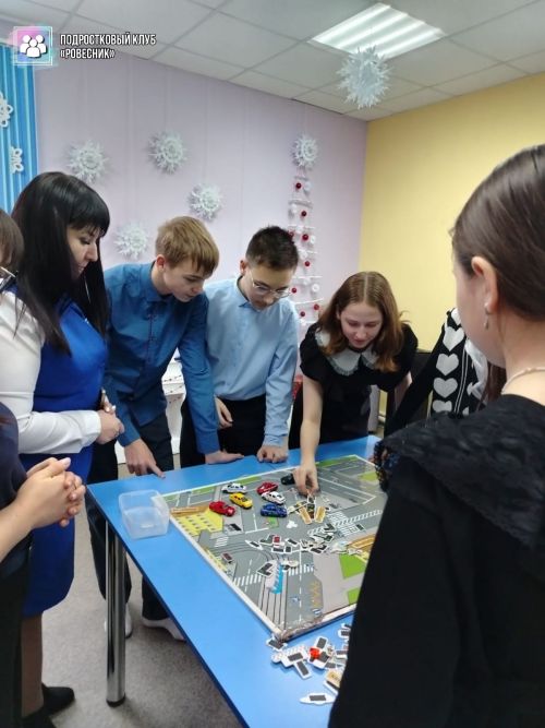 В подростковом клубе города прошел квест «Город твоими глазами »