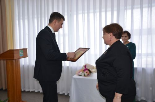 Район кулланучылар җәмгыяте хезмәткәрләре бүләкләнде