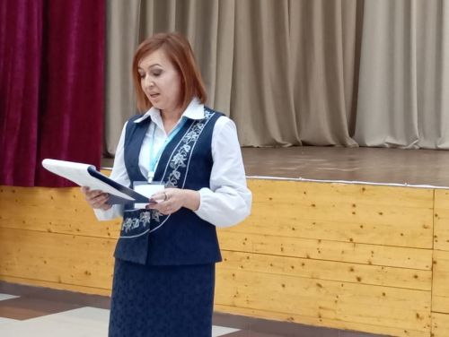 Сегодня в Агрызе проходит конкурс «Воспитать человека»