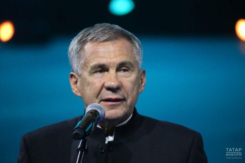 Раис Татарстана Рустам Минниханов поздравил православных республики с Рождеством Христовым