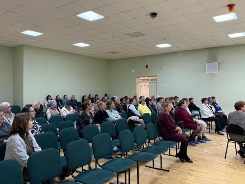 На родительском собрании в Терсинской школе говорили о безопасности на дорогах
