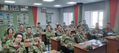 Около 40 учащихся из Агрызского района приняли участие в учебных военных сборах