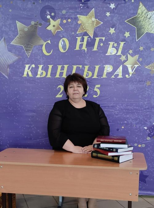 Гөлнур СИМАКОВА: Әниебез алдында мин бүген баш иям..