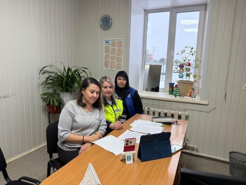 Безопасность детей — общая задача: в Агрызе обсудили профилактику ДТП на зимних каникулах