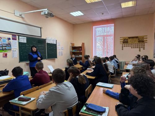 «Безопасные каникулы — главный урок»: в агрызской гимназии повторили правила зимней дороги