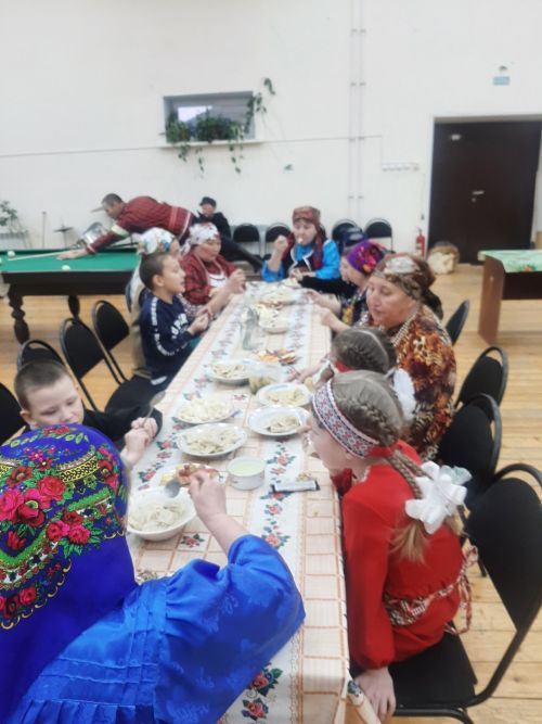 Фестиваль «Шудо пельнянь» (Счастливый пельмень) в Варклед-Бодье объединил участников всех возрастов