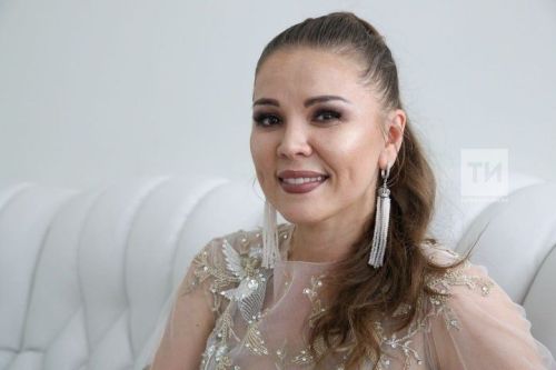 Танылган җырчы Гүзәл Уразова концертларын күчерергә мәҗбүр