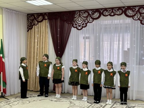 Среди воспитанников детского сада №1 прошел конкурс «Смотра строя и песни»